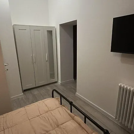アパート Leonidas House 2 ローマ