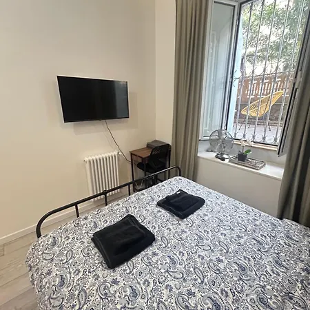 Leonidas House 2 Рим